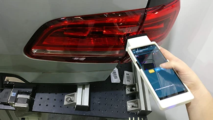 profilometro per misurazione su automobile